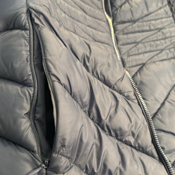 Bernardo XS light puffer coat blue-ish purple; packable - Picture 5 of 8